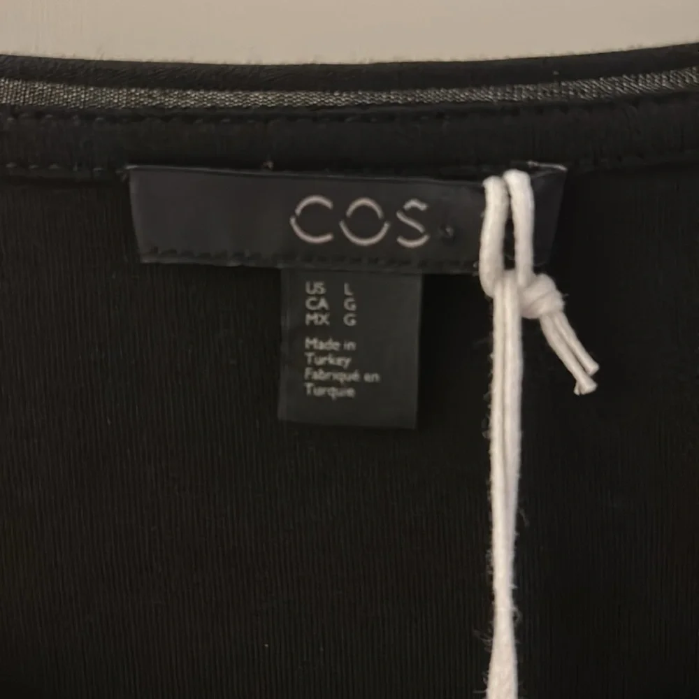 COS Relaxed Fit Long Sleeve Top - Picture 10 of 11